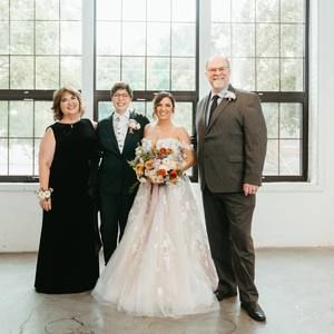 Meet your Posher, Debbie